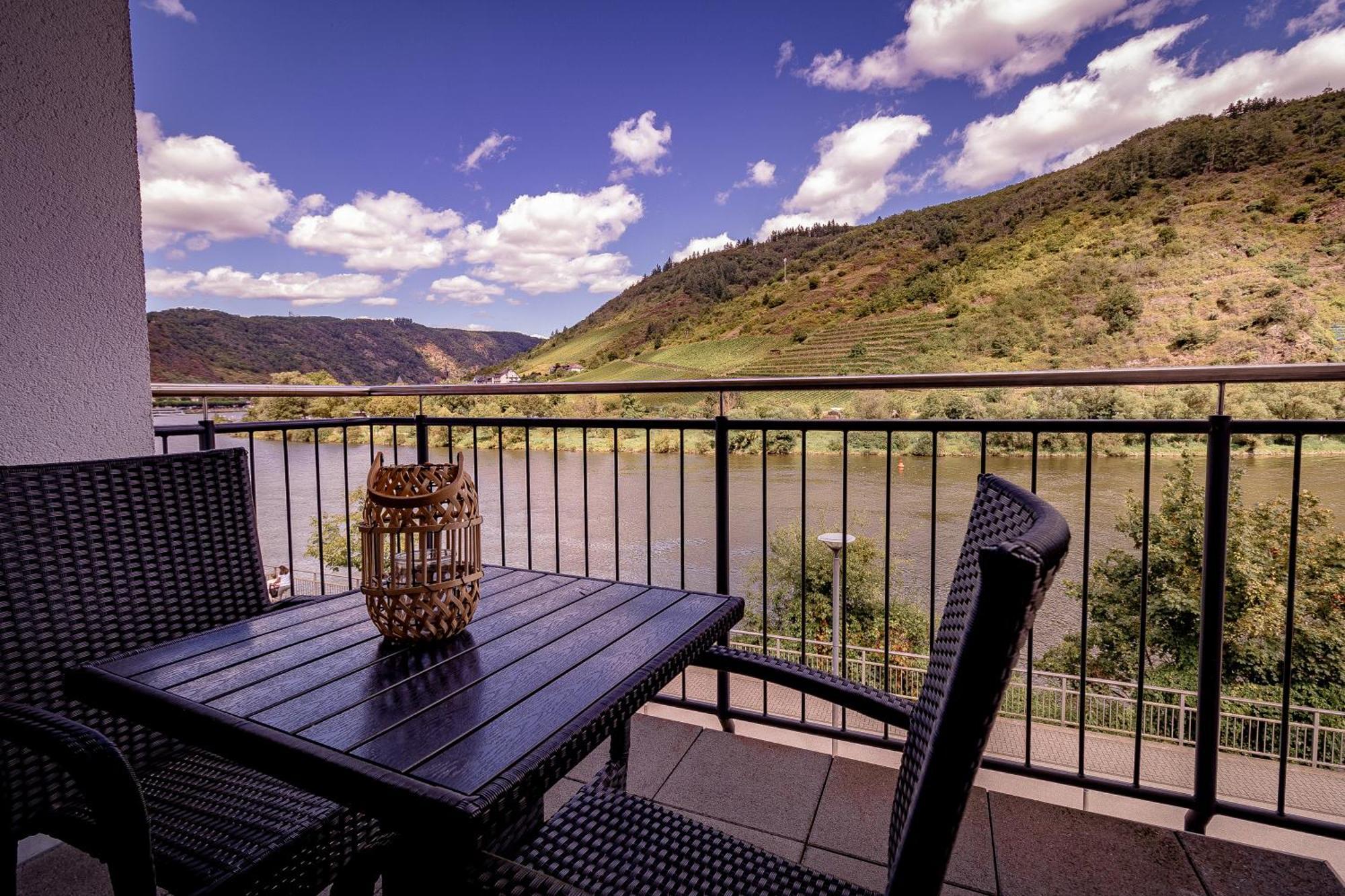 Moselpromenade Villa Moselufer, Panorama & Burg Cochem Blick, Netflix, Balkon 外观 照片